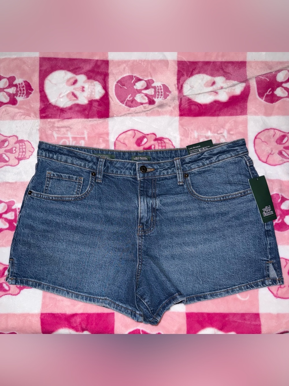 NWT Wild Fable Dark Wash Mid-Rise Midi Denim Jean Shorts Size 14